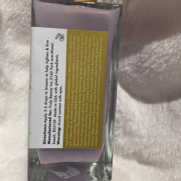 TRULY Acai Your Boobies Boob Serum - Picture 4 of 4